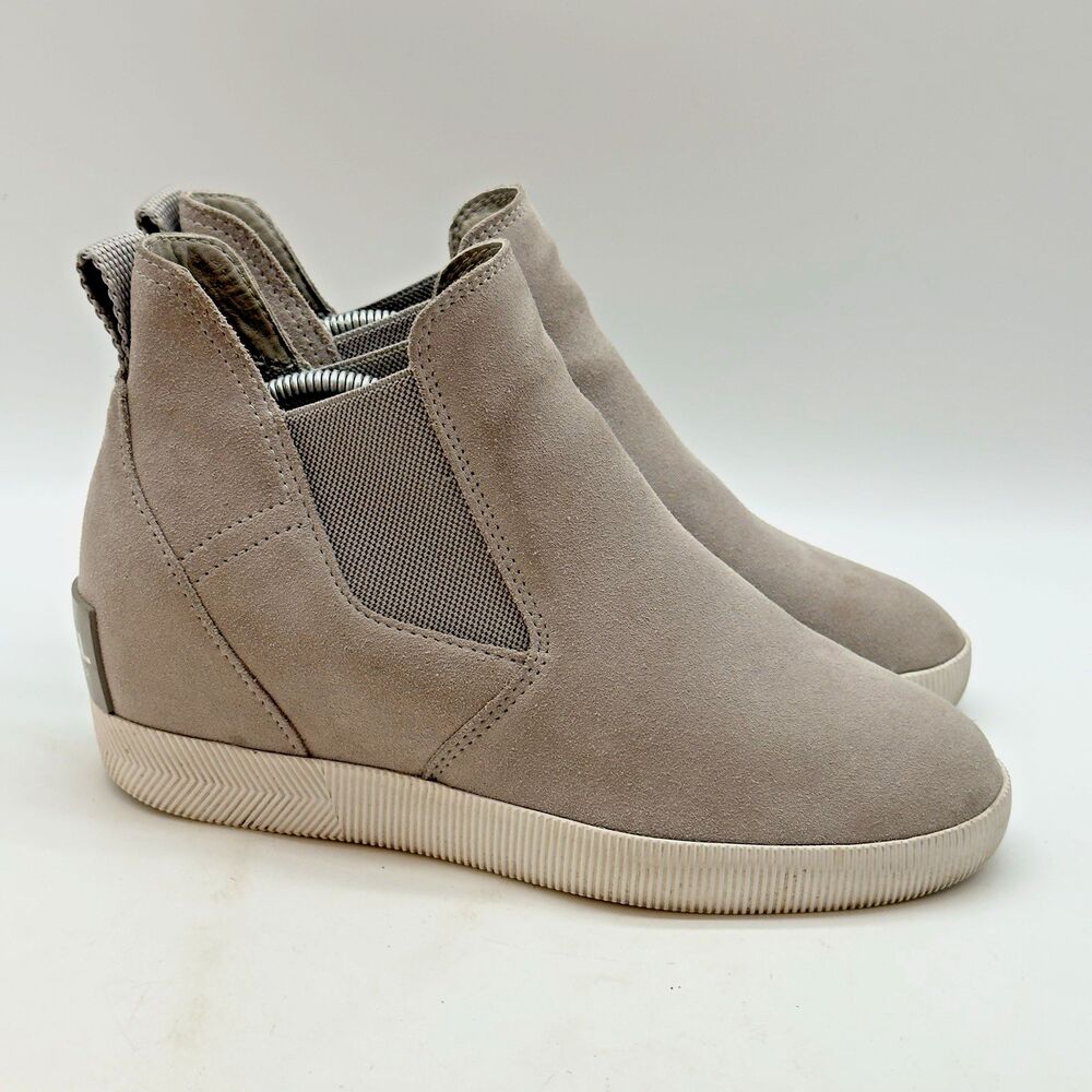 Sorel Out 'N About Slip On Chelsea Boot Women's 7.5 Gray Suede Wedges NL4911-061